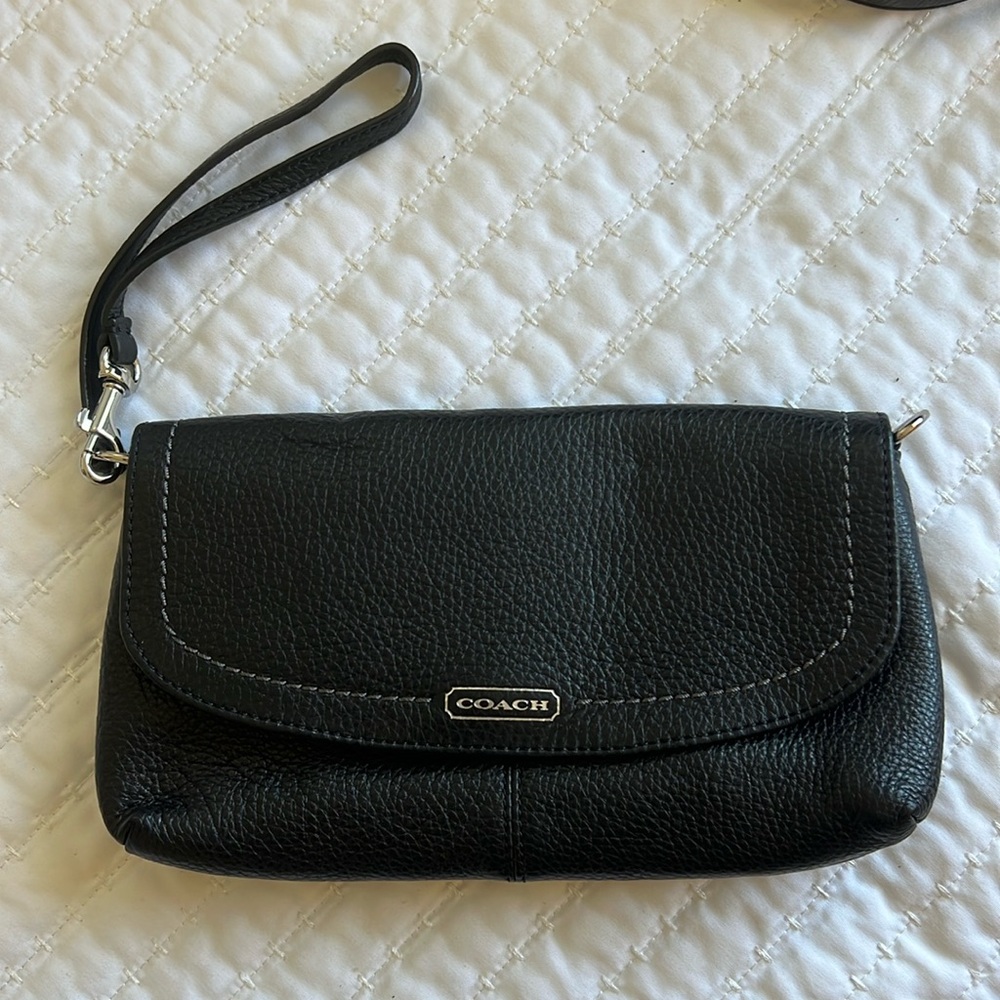 Coach Clutch -